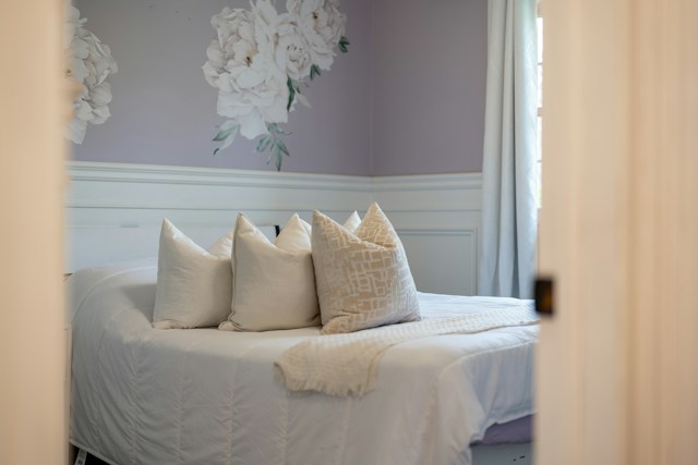Bedroom Feature Wallpaper
